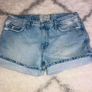Current Elliot boyshorts! Super cute denim shorts!